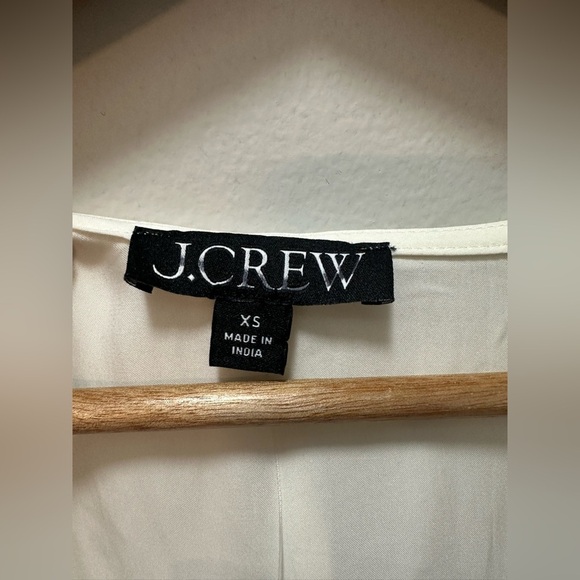 NWT! J.Crew Goldie top in satin. Size XS $98 - Picture 5 of 6